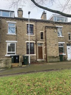 FOR RENT – Saltaire/ Shipley. (BD18) – £750pm